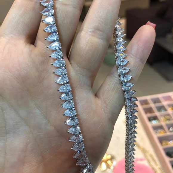 Pear Cut Necklace - Picture 10 of 16